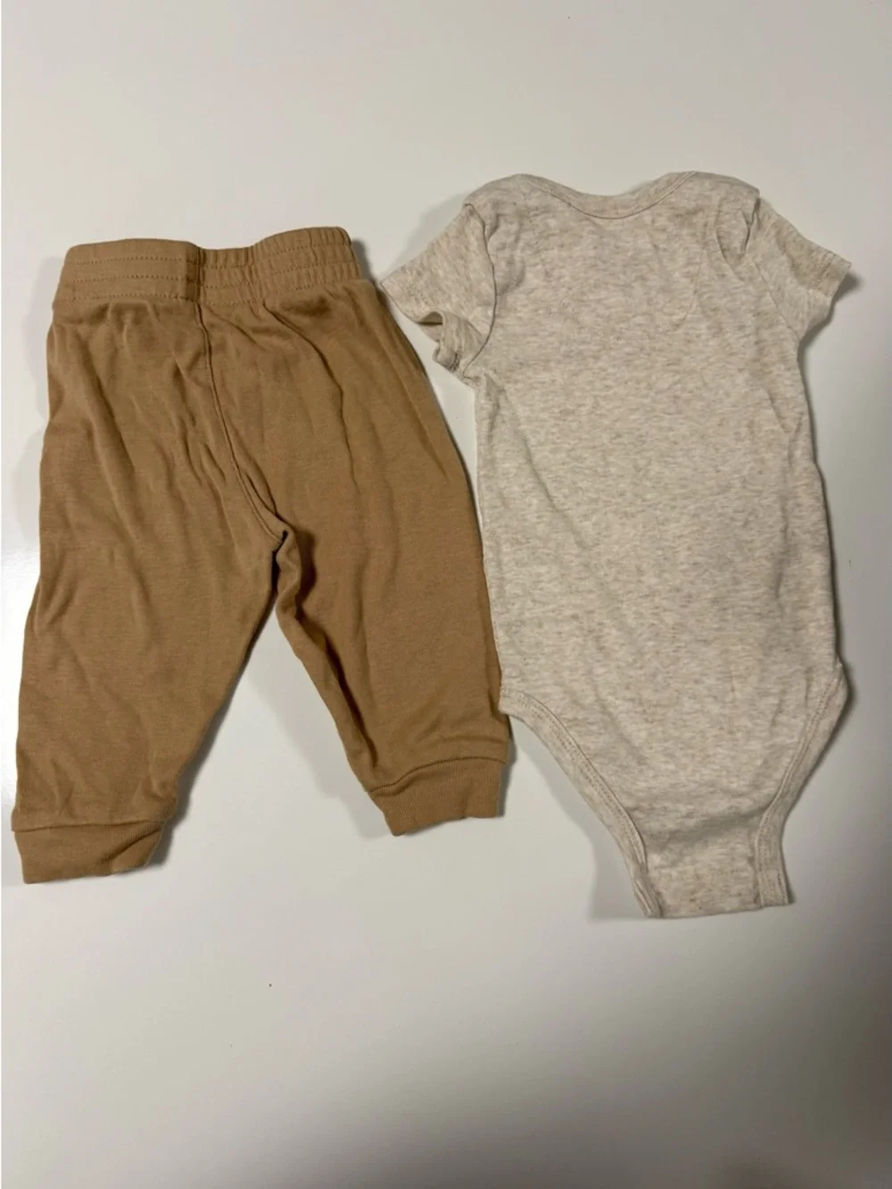 Nike Beige Bodysuit with Brown Pants Baby Set - Picture 7 of 7